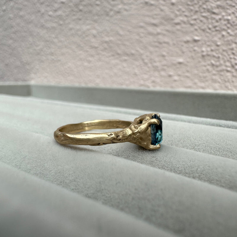 Cave 9ct Yellow Gold & London Blue Topaz Treasure Ring