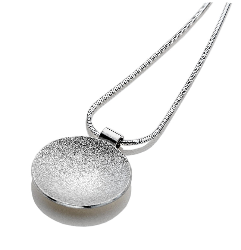 Circles Textured Round Silver Pendant Necklace