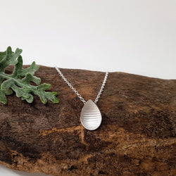 Pyrus Pendant Necklace - Silver