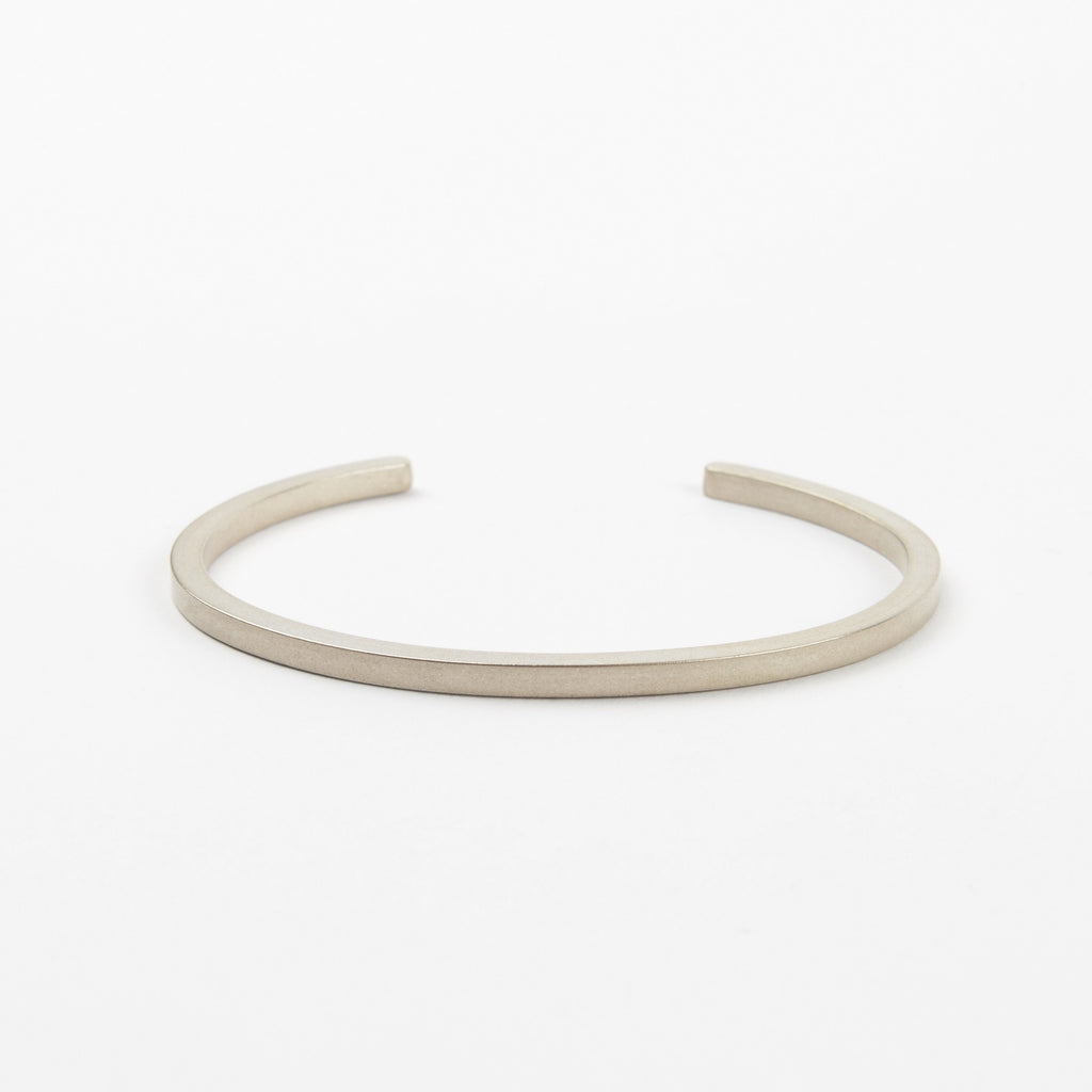 Tom Pigeon｜Beton Bangle (silver) Beton Bangle - Silver • Ada Gallery • Contemporary Handcrafted